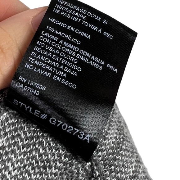 Paper Crane Gray White Chevron Stripe Open Front Hi Low Sleeveless Sweater Small - Picture 8 of 8